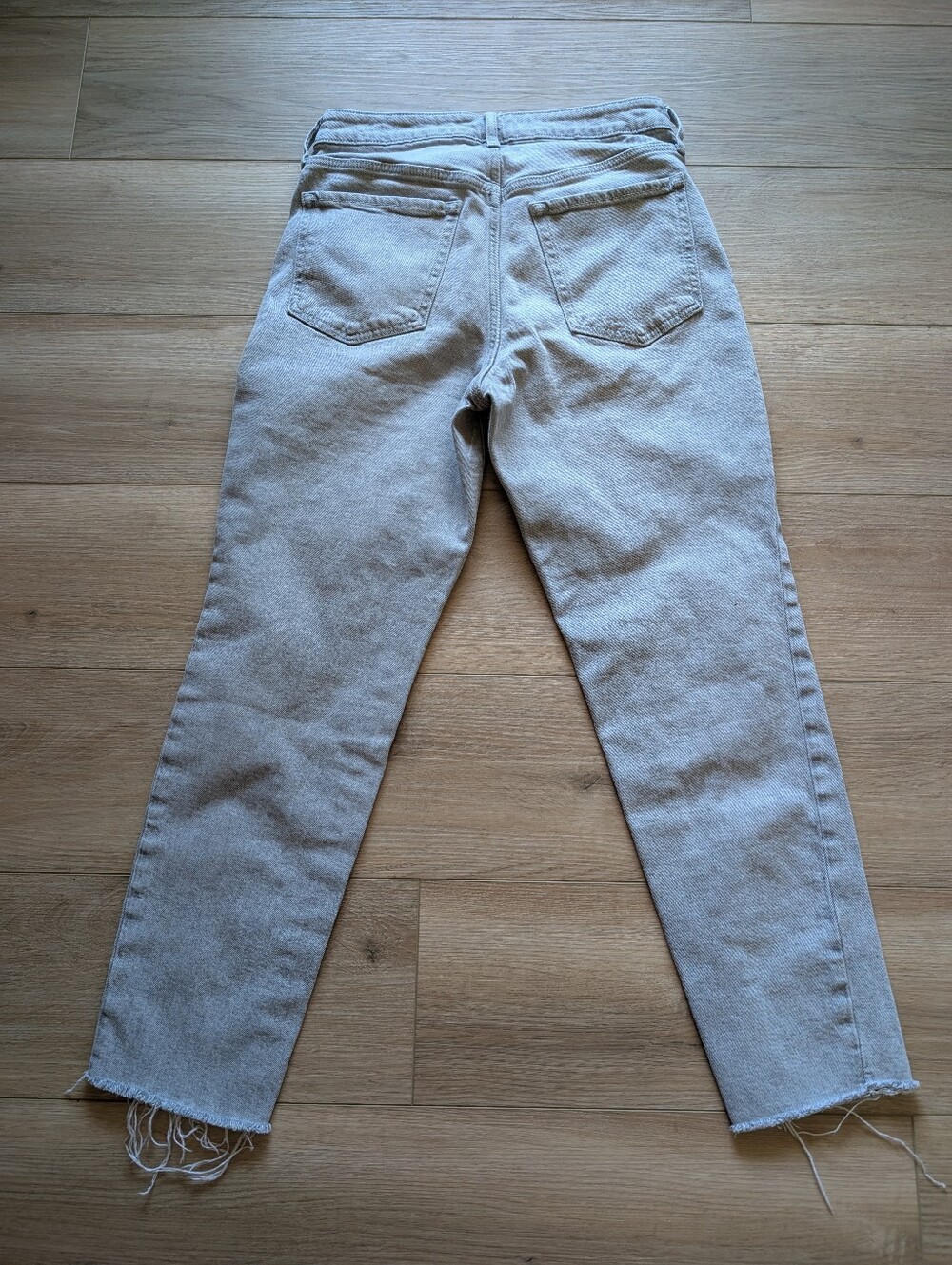 Old Navy High-Rise O.G  Straight Jeans - Gray - Picture 7 of 7